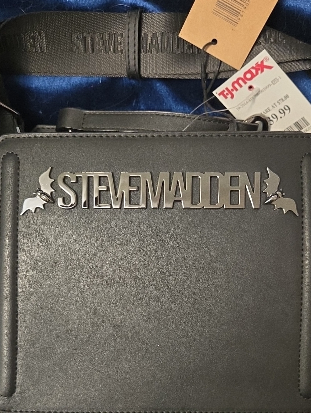 BNWT- Steve Madden Black BAT  PURSE with Detachable Crossbody Strap